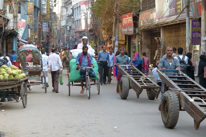 Dhaka Popular Street Photography Tour - Shahbagh Flower Market and Dhaka University