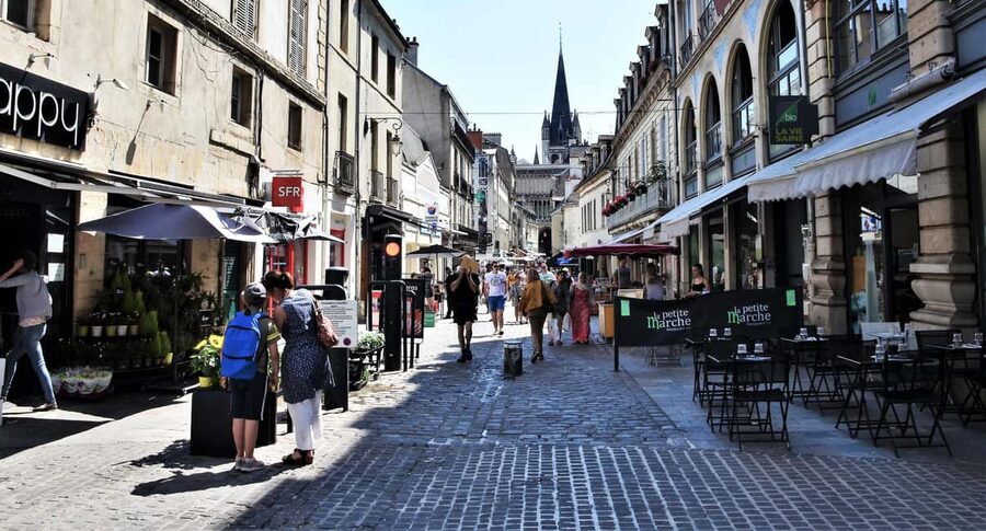 DIJON: Enjoy a photo tour with a professional photographer - Why a photo walk works well in Dijon