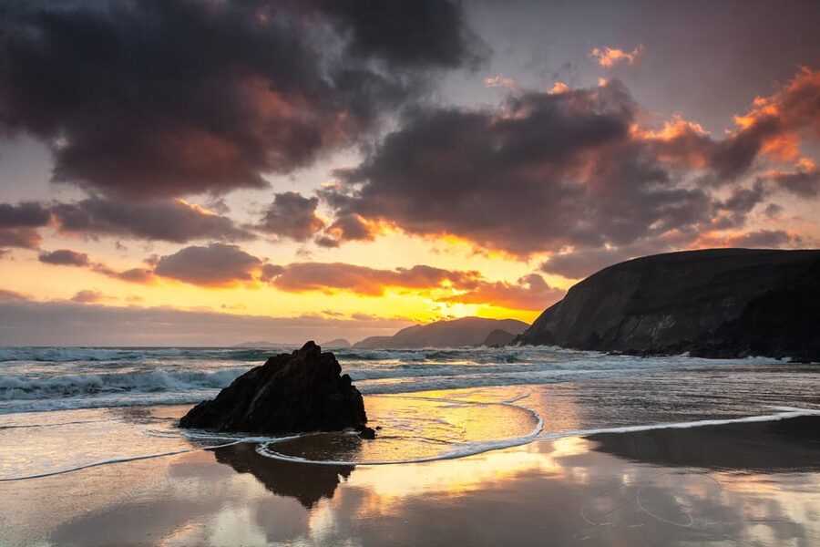Dingle: Slea Head Sunset & Magic Hours Photo Tour - The final sunset stop and return to Dingle