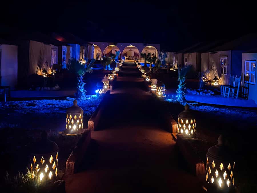Dinner Show at Agafay desert & Traditional Outfit Photoshoot - Who Will Enjoy This Evening Most