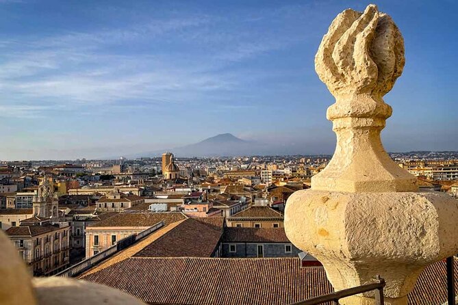 Discover Catania from fabulous viewpoints with your personal photographer - Ognina waterfront: a change from stone to sea