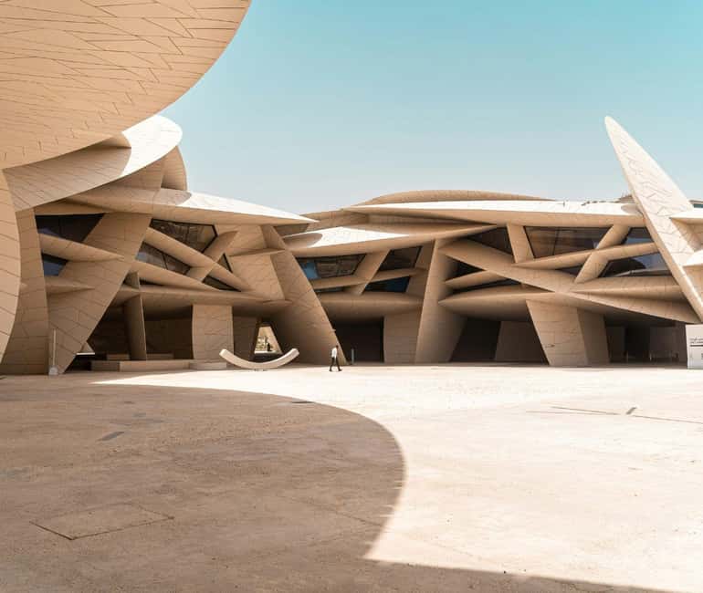 Doha: Iconic Spots & Hidden Corners Guided Photography Tour - Key points at a glance