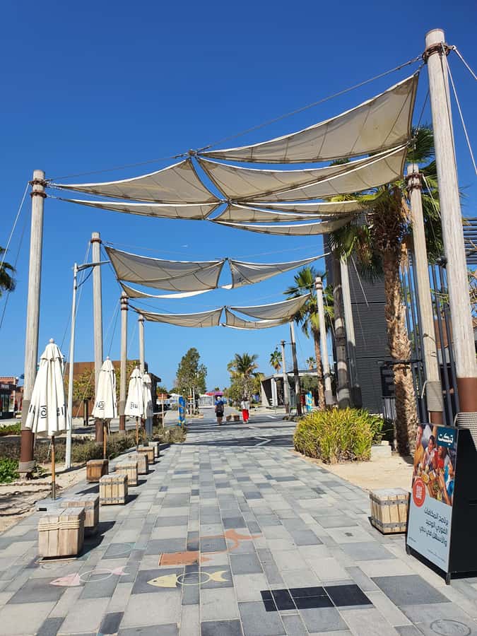Dubai: Exclusive Private City Highlights Instagram Tour - Palm Jumeirah and Dubai’s man-made scale