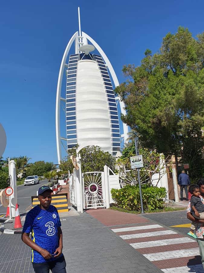 Dubai: Exclusive Private City Highlights Instagram Tour - Burj Khalifa and the Dubai Mall area