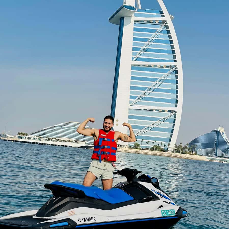 Dubai: Experience Jet Ski to Burj Al Arab +PICTURES & VIDEOS - The Burj Al Arab photo stop