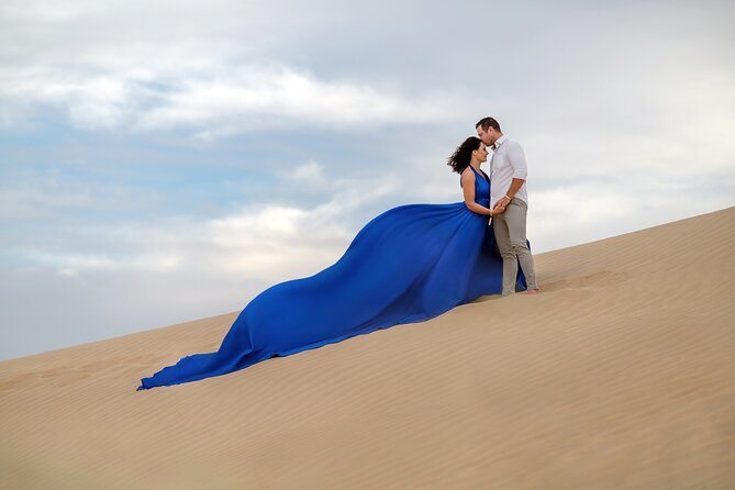 Dubai: Flying dress photoshoot - Hotel preparation with optional hair and makeup