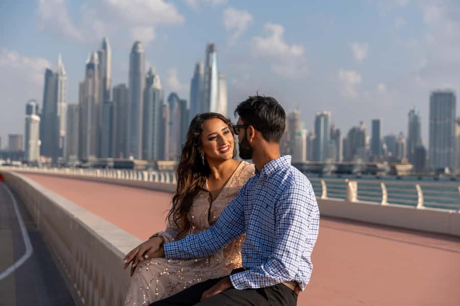 Dubai: Private Photoshoot with Hotel Pickup and Drop-off - Posing help makes a real difference