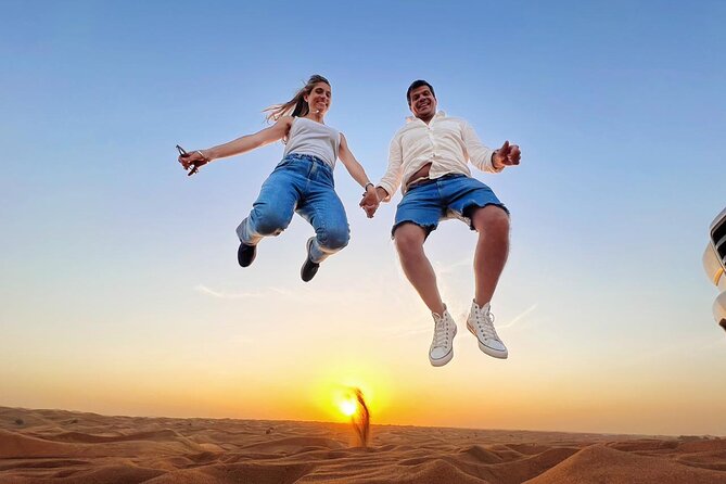 Dunes Safari Sandboarding and Photography in Desert - The private Land Cruiser ride from Dubai
