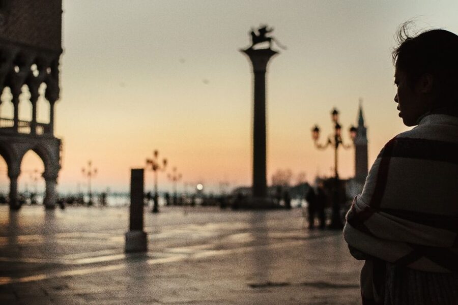Early Morning Photo Tour and Breakfast in a Luxury Location - Why an early Venice photo walk works so well
