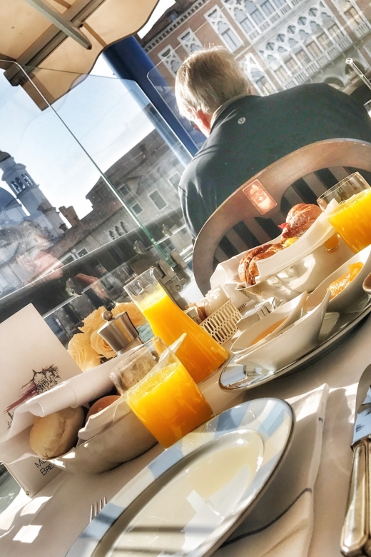 Early Morning Photo Tour and Breakfast in a Luxury Location - Pickup, meeting points, and practical planning
