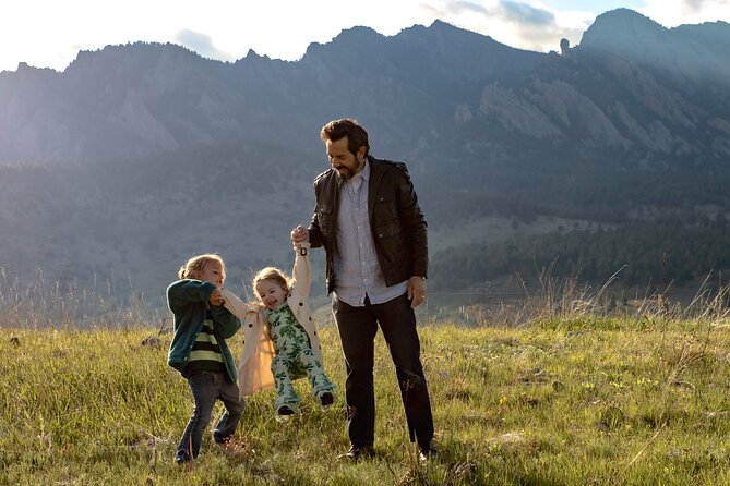 Easy Hiking photoshoot with Majestic Views - Who will get the most from this experience