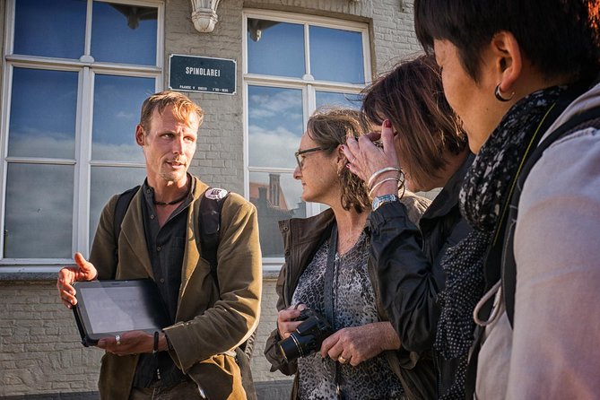 "Edges of Brugge" Photo Tour - 2hr open city tour & workshop - Price, value, and who gets the most from it