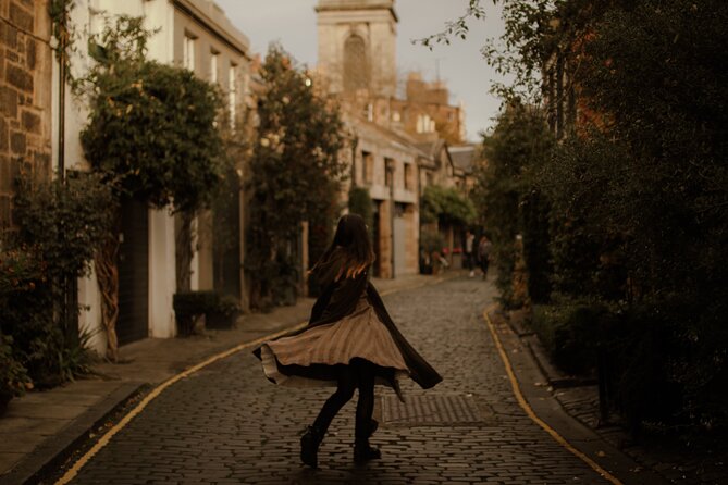 Edinburgh Photo Shoot - capture your memories ! - Posing help for camera-shy people