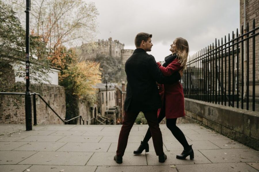 Edinburgh: Photo Shoot with a Private Vacation Photographer - Costs You Need to Keep Separate