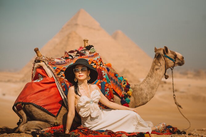 Egypt Luxury Photoshoot & Full Day Private Day Tour at Giza - Four hours among Khufu, Khafre, and Menkaure