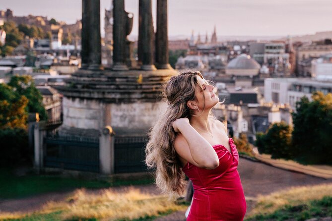 Elegant Professional Private Photoshoot Tour in Edinburgh - Calton Hill: the strongest finish