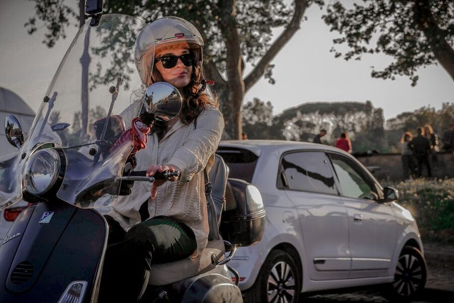 Exclusive Rome Vespa Tour with Professional Photographer - The coffee stop at a high point in Rome