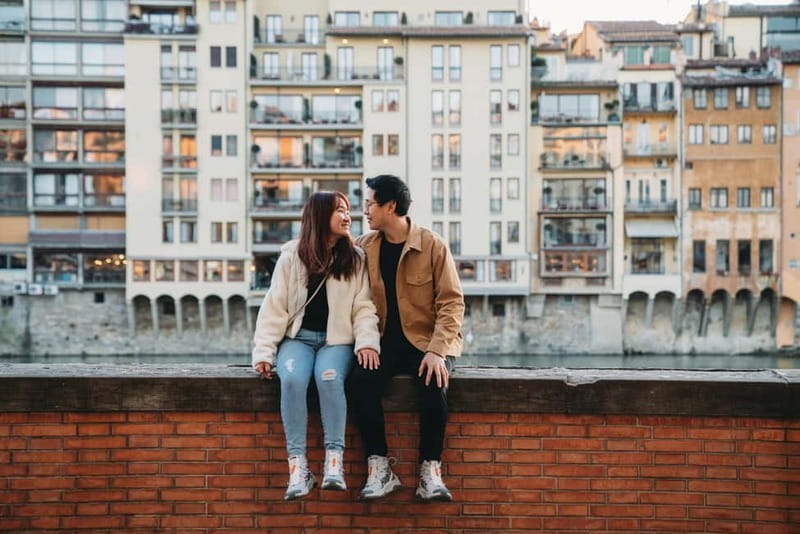 Florence: Classics Photoshoot with Ponte Vecchio Bridge - Key points to know