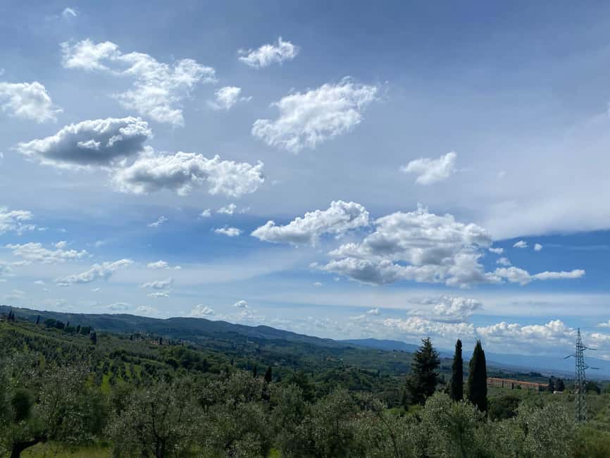 Florence Countryside 2.5h Premium E-Bike Tour + Photo Shoot - Weather, clothing, and the best time to ride