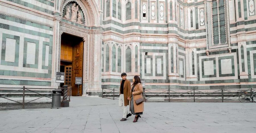 Florence : Photoshoot In The City - Rodney’s relaxed approach to posing