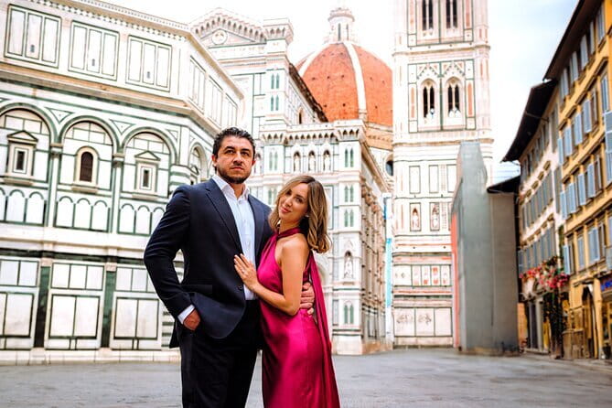 Florence: Private Professional Photoshoot Outside the Duomo - The Duomo as a photo setting