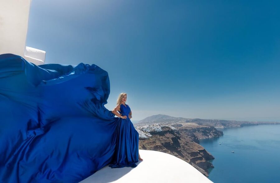 Flying dress Photoshoot in Santorini with Hotel Pickup - Who Will Enjoy This Most