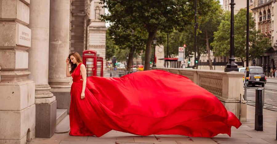 Flying dress professional photoshoot with pro photographer - The 45-Minute Big Ben Photo Stop