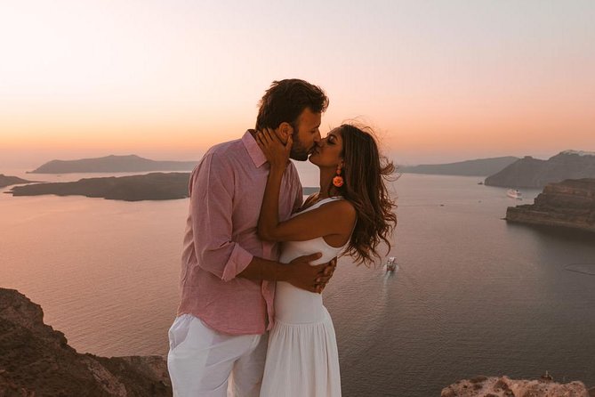 Flying Dress Santorini Photoshoot - Timing your hour for better light and fewer people