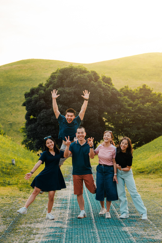 From Busan: Gyeongju Small Group Photo Tour & Hotel Pick-up - Sunset at Donggung Palace and Wolji Pond