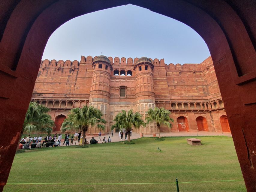 From Delhi: Taj Mahal Tour with Professional Photographer - Mughlai lunch and the Baby Taj