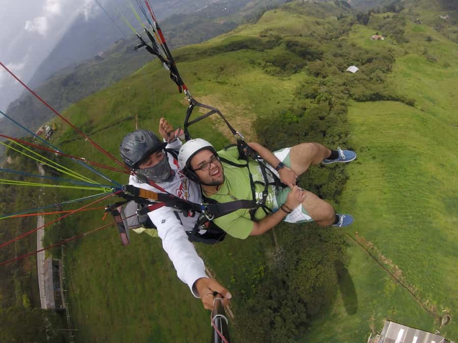 From Medellín: Paragliding Tour with GoPro Photos & Videos - The pilots shape the whole morning