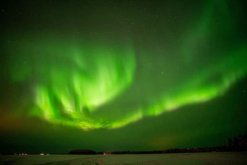 From Rovaniemi: Short Aurora Borealis Photography Expedition - The photography service is the real practical advantage