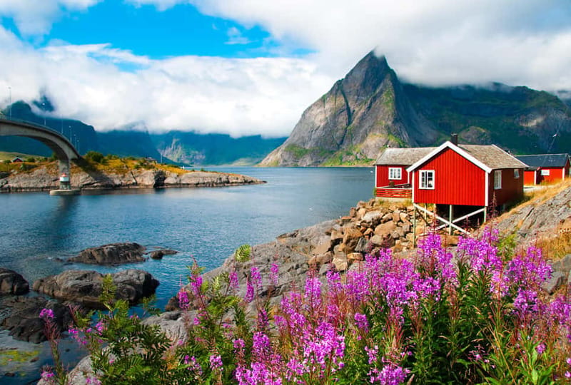 From Svolvaer: 2-Day Lofoten Highlights Photo Tour - Hamnøy and Sakrisøy deliver classic Lofoten views