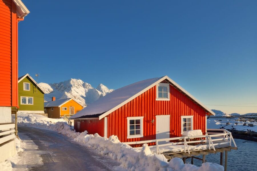 From Svolvaer: 2-Day Lofoten Highlights Photo Tour - Gimsøy combines church, beach, and mountain