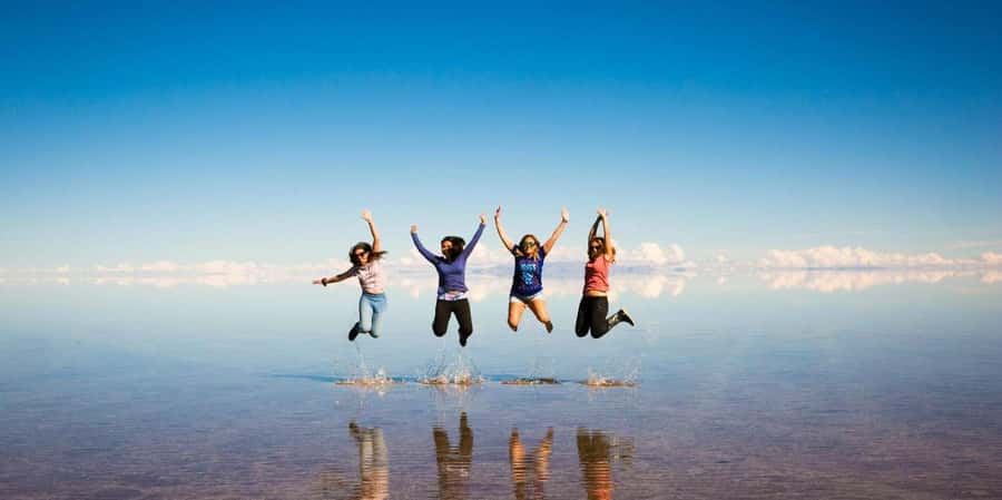 From Uyuni: Uyuni Salt Flats Tour + Photoshoot + Sunset - Key points at a glance