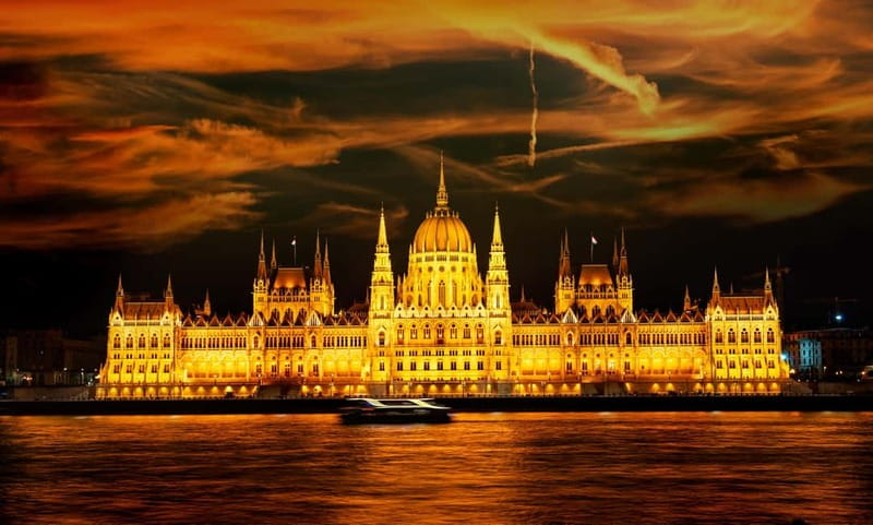 From Vienna: Bratislava& Budapest Day Tour with Photographer - Two capitals, one very full day