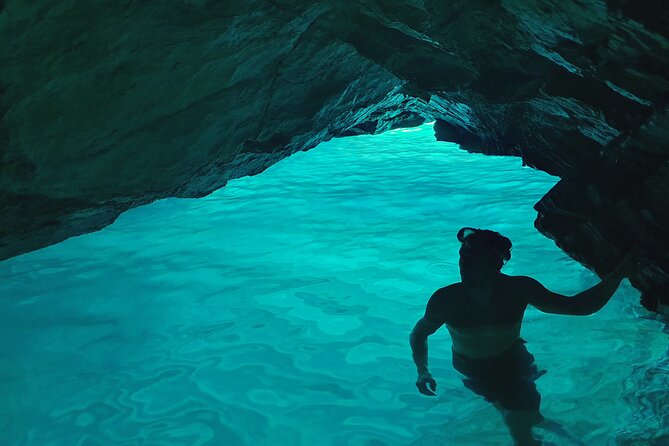 Full Day Kayaking and Snorkeling to Green Cave with GoPro photos - The $89 price and what it covers