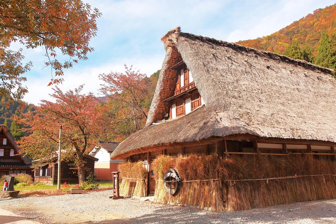 Gokayama and Shirakawago/Photoshoot by professional photographer - What the $221.27 price covers