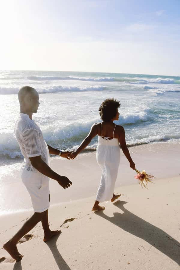 Gold Coast: Beach Photoshoot with Edited Photos - Why a Coolangatta beach session works so well