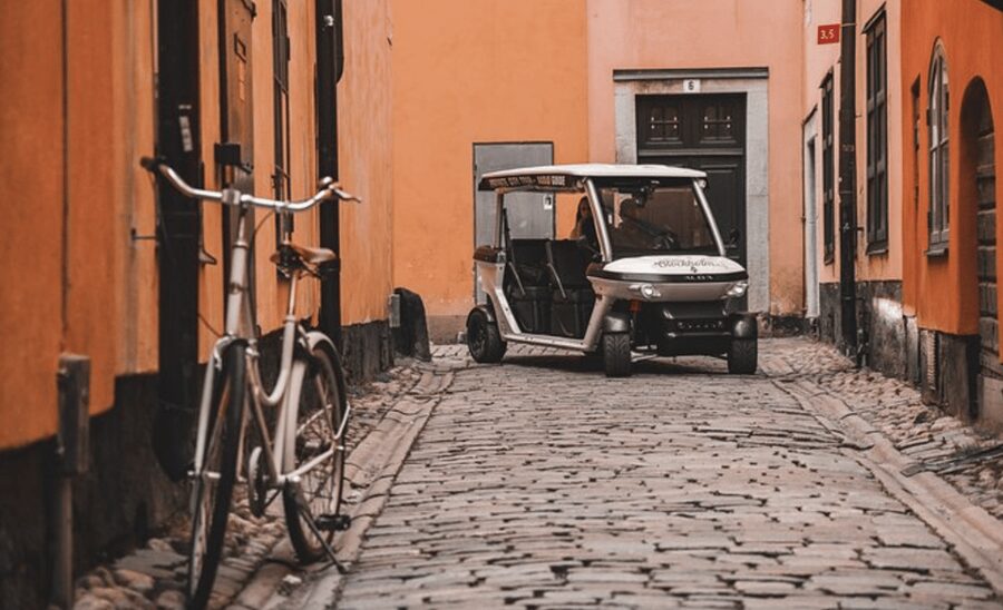Golf cart tour in Rome & Professional Photoshoot - Who will get the most from this Rome golf cart tour