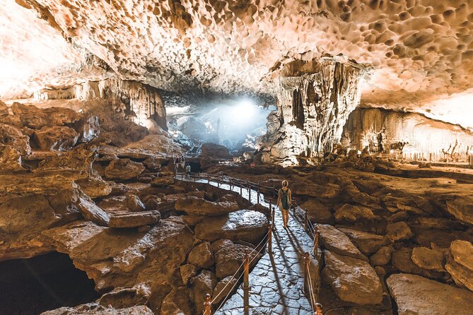 ️ Ha Long Bay Instagram Tour: Most Famous Spots (Private & All-Inclusive) - Why this Ha Long Bay day trip appeals to photographers