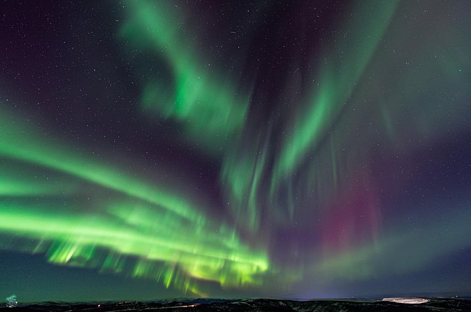 Half Night Personalized Aurora Chase and Photography - Photography help for phones and cameras