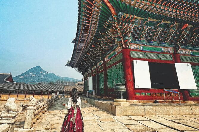 Hanbok Photoshoot and History Tour at Gyeongbokgung Palace - Gyeonghoeru adds water, trees, and open views