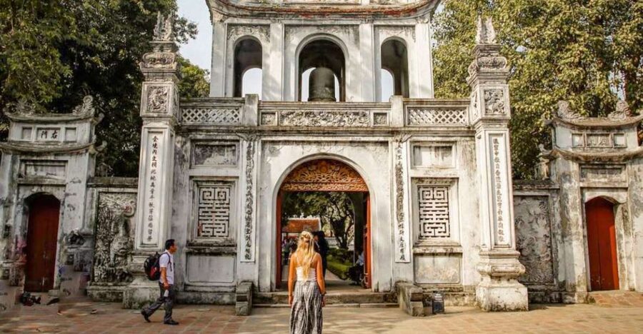 Hanoi Instagram Tour: Famous Spots (Private & All-Inclusive) - 3:00 PM at the Temple of Literature