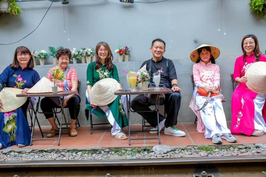 Hanoi: Instagram-Worthy Tour of City’s Most Scenic Spots - Hanoi House Cafe and French-era Hanoi