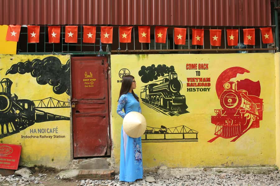 Hanoi: Instagram-Worthy Tour of City’s Most Scenic Spots - Long Bien Bridge, Hanoi’s rustic viewpoint