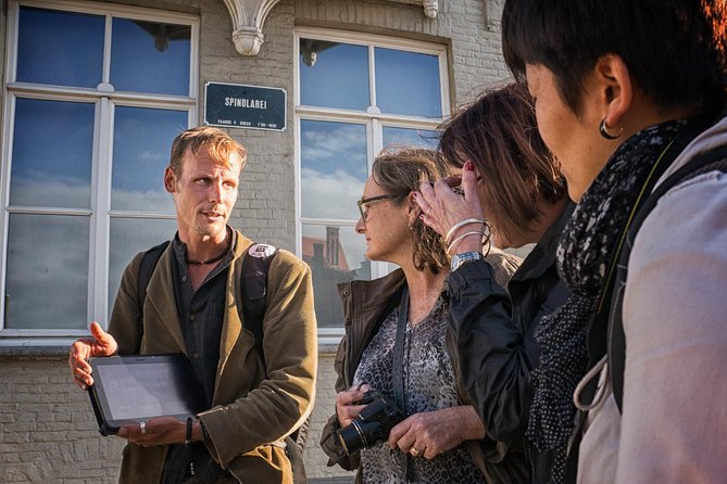 "Hidden Brugge" Photo Tour - 2hr open city tour & workshop - Is $84.33 good value for two hours?