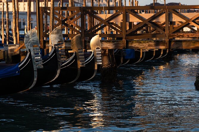 Hidden Venice Photo Tour with your phone! - Choosing among the three photo times
