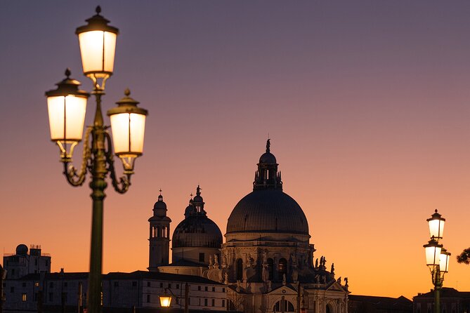 Hidden Venice Photo Tour with your phone! - Who should book this experience