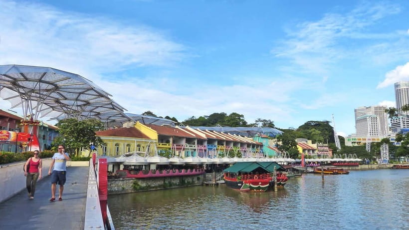 Highlight of Singapore Instagram Walking Tour - Hill Street and Victoria Street Show Singapore’s Landmark Core